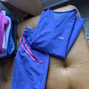 Womens Figs Amethyst